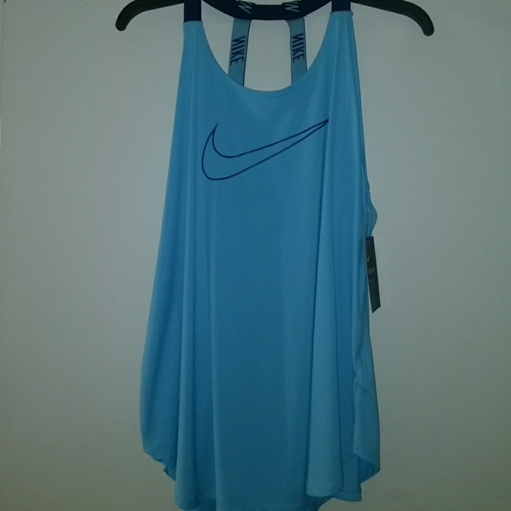 *NEW* NIKE Tank Top